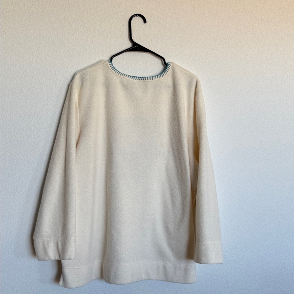 White Stag Cream Sweater with Winter Scene - Picture 8 of 11